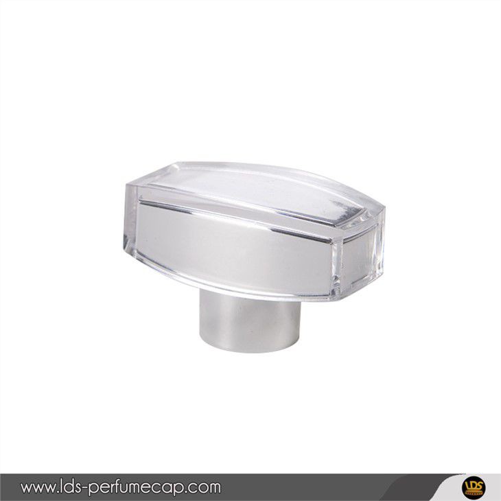 Kas plastist parfüümikorgid aurustuvad kergemini?